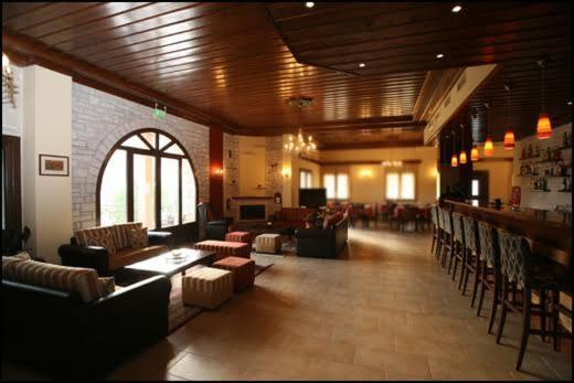 Agnanti Zitsas Hotel 외부 사진