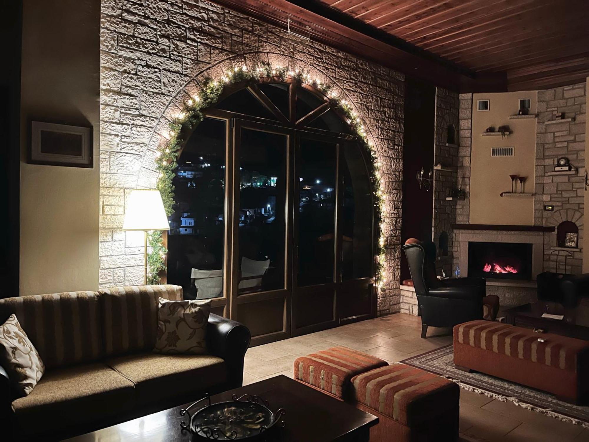 Agnanti Zitsas Hotel 외부 사진